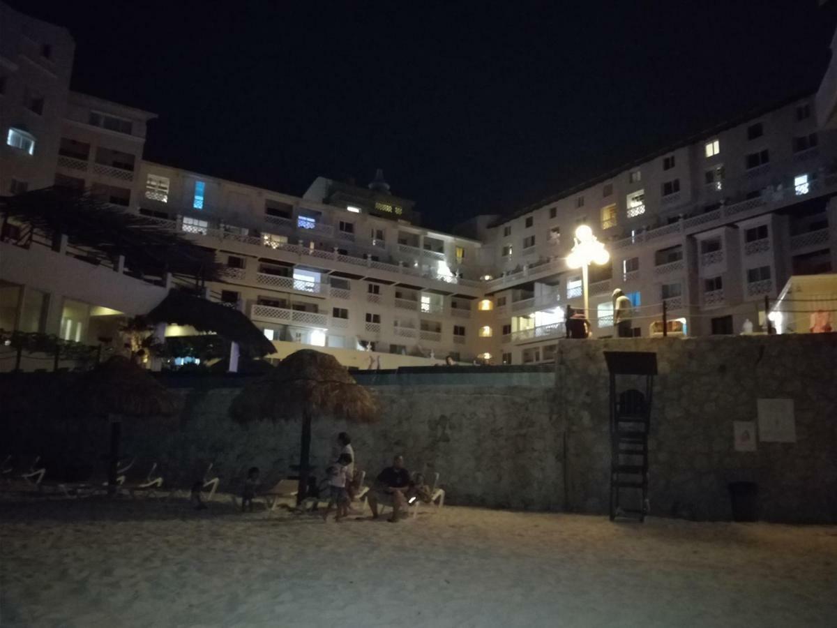 Ocean Front Suite, Balcony, Kitchen. 坎昆 外观 照片