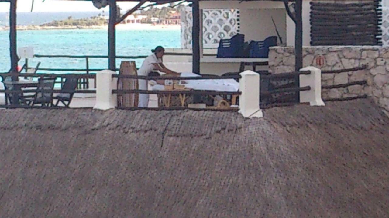 Ocean Front Suite, Balcony, Kitchen. 坎昆 外观 照片