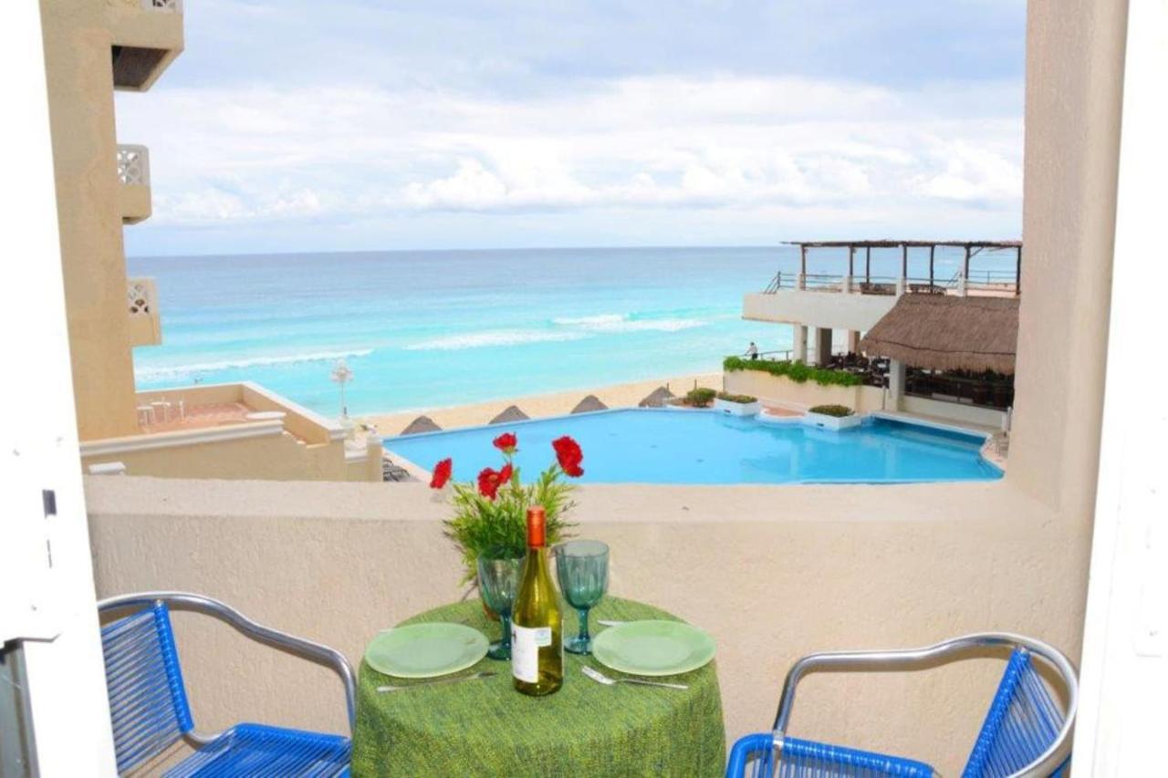 Ocean Front Suite, Balcony, Kitchen. 坎昆 外观 照片